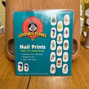 Vintage 1998 Looney Tunes Nail Art